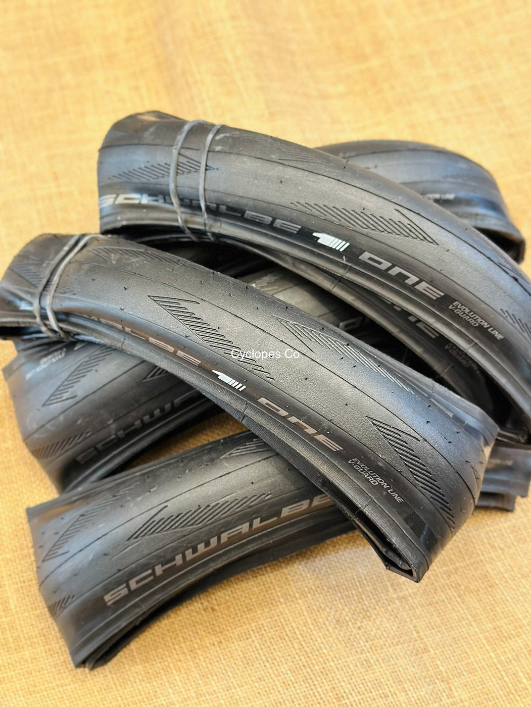 Buy Schwalbe Albert Tyre | Tweeks Cycles